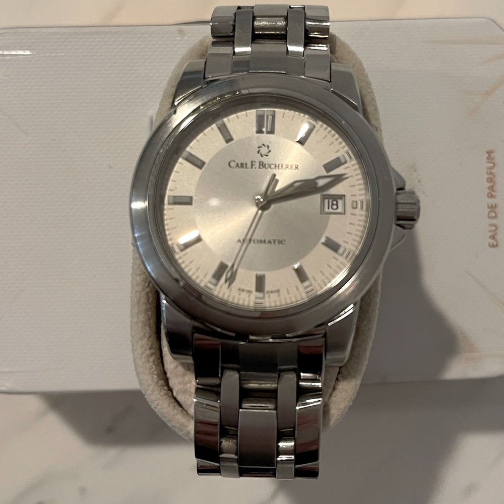 Like new!! Authentic Carl Bucherer Patravi stainless automatic men’s watch.